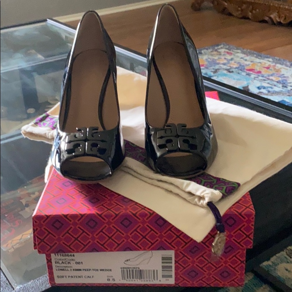 Tory Burch Lowell peep toe wedge, black .